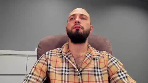 Andrew online show from October 26, 3:23 am