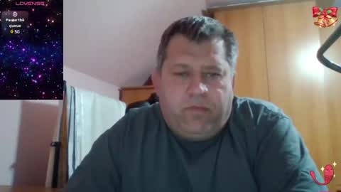 Snapshot of freeboy80180 chatting on February 24, 5:42 pm freeboy80180 online show from February 24, 5:42 pm