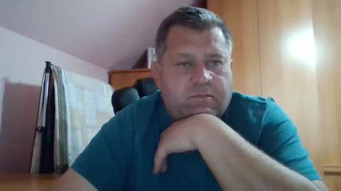 Snapshot of freeboy80180 chatting on November 18, 2:43 pm freeboy80180 online show from November 18, 2:43 pm