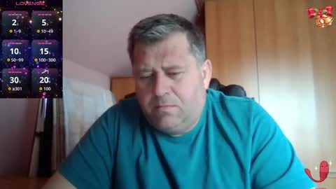 Snapshot of freeboy80180 chatting on November 29, 10:51 am freeboy80180 online show from November 29, 10:51 am