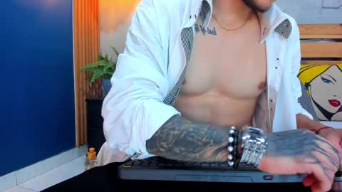 Snapshot of french_sexx chatting on December 29, 1:13 am Xavier online show from December 29, 1:13 am