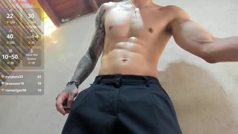 Snapshot of french_sexx chatting on February 26, 10:20 pm Xavier online show from February 26, 10:20 pm