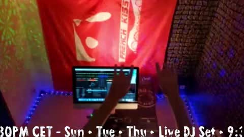 frenchkissdjfk online show from October 26, 4:35 pm