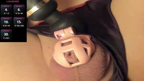 Snapshot of frenulumsnap chatting on January 11, 12:29 pm Meadow online show from January 11, 12:29 pm