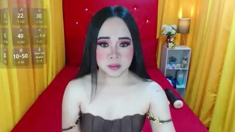 Snapshot of freshtsbigcum chatting on November 17, 2:12 pm anna online show from November 17, 2:12 pm