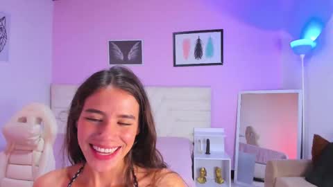 Snapshot of fresitalove01 chatting on September 20, 1:01 pm fresitalove01 online show from September 20, 1:01 pm