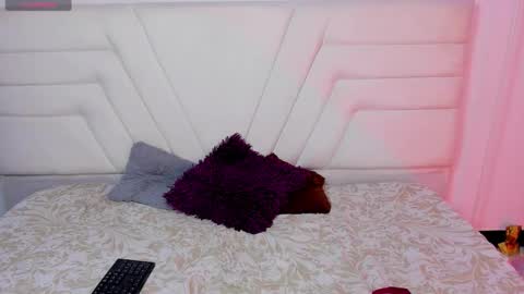 Snapshot of fresitalove01 chatting on February 24, 3:21 pm fresitalove01 online show from February 24, 3:21 pm