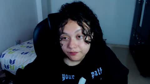 Snapshot of freud_x_louise1 chatting on January 17, 8:24 am Louise online show from January 17, 8:24 am