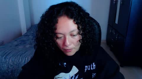 Snapshot of freud_x_louise1 chatting on November 7, 1:00 pm Louise online show from November 7, 1:00 pm