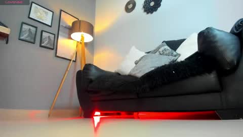 Freya online show from April 19, 1:54 pm