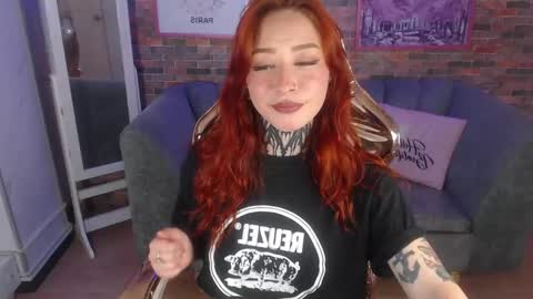 Snapshot of freya_b chatting on January 14, 3:22 am freya online show from January 14, 3:22 am