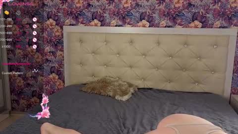 Freya online show from March 2, 3:24 am