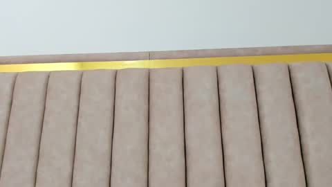 FreyaMoller  online show from March 7, 7:00 pm