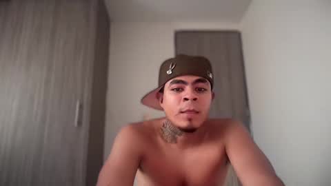 freyva_ online show from March 11, 4:18 pm