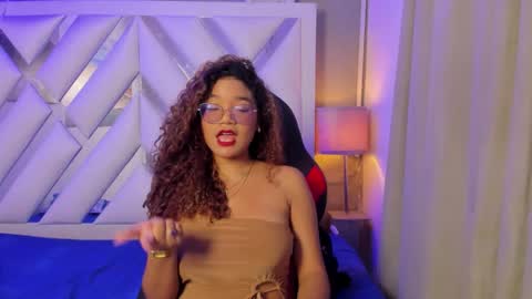 Frezzita online show from November 26, 7:48 pm