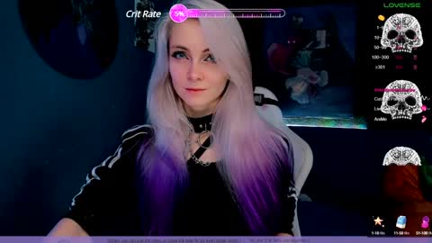 Snapshot of frida_fortune chatting on January 13, 9:19 am Frida A boost to fortune for the one who gives a thumbs up and a bonus lucky for those who support me by joining the fanclub online show from January 13, 9:19 am