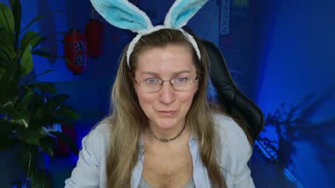 Frida Tander online show from December 30, 9:05 am