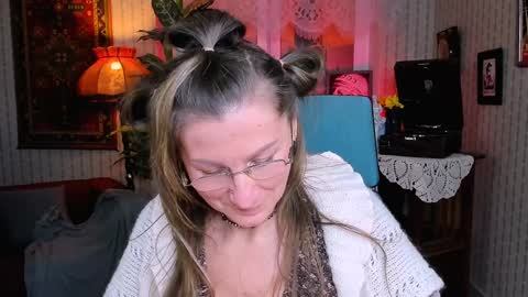 Frida Tander online show from January 31, 3:33 pm