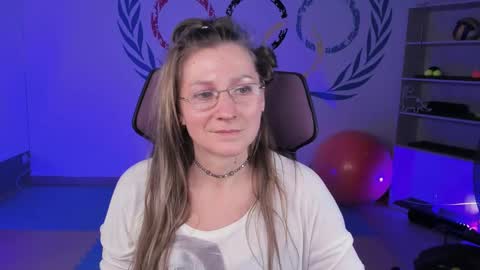 Frida Tander online show from February 10, 3:32 pm