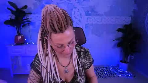 Frida Tander online show from March 14, 7:14 am