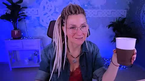 Frida Tander online show from March 15, 5:02 am