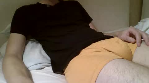 Snapshot of friendly_frank_18 chatting on December 1, 9:26 pm friendly_frank_18 online show from December 1, 9:26 pm