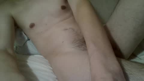 Snapshot of friendly_frank_18 chatting on February 11, 5:47 am friendly_frank_18 online show from February 11, 5:47 am