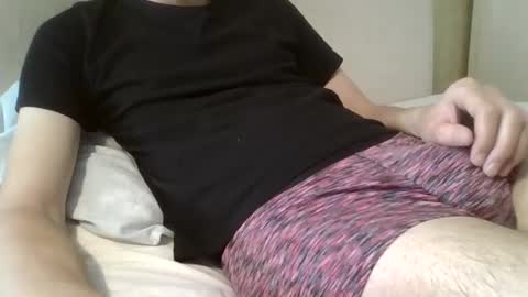 Snapshot of friendly_frank_18 chatting on March 9, 11:47 am friendly_frank_18 online show from March 9, 11:47 am