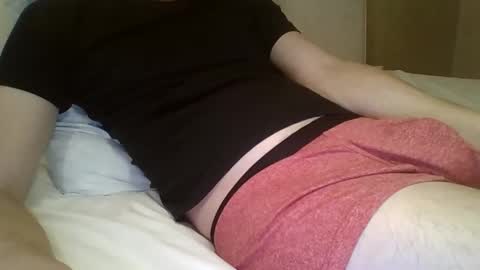 Snapshot of friendly_frank_18 chatting on November 15, 12:52 am friendly_frank_18 online show from November 15, 12:52 am