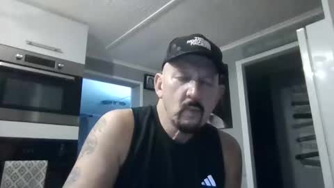 Snapshot of friskyneedsum chatting on November 20, 4:51 pm bob online show from November 20, 4:51 pm