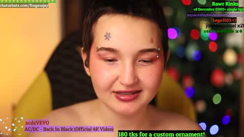 Snapshot of frogessjay chatting on December 27, 10:48 pm Jaywise Frogfoot online show from December 27, 10:48 pm