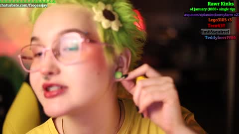 Snapshot of frogessjay chatting on January 26, 8:23 pm Jaywise Frogfoot online show from January 26, 8:23 pm