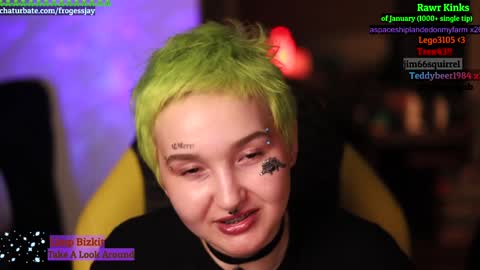 Snapshot of frogessjay chatting on January 31, 8:43 pm Jaywise Frogfoot online show from January 31, 8:43 pm