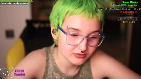 Snapshot of frogessjay chatting on March 12, 11:33 pm Jaywise Frogfoot online show from March 12, 11:33 pm