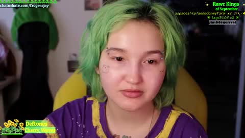 Snapshot of frogessjay chatting on September 8, 3:55 pm Jaywise Frogfoot online show from September 8, 3:55 pm