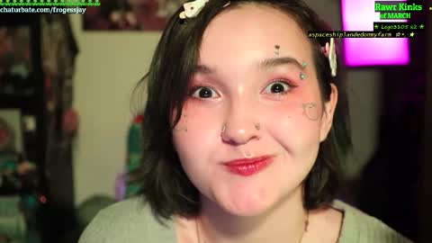   Jaywise Frogfoot  online show from March 14, 8:58 pm