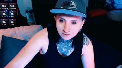 Snapshot of ftmblueyes chatting on September 24, 2:37 am HEHIM online show from September 24, 2:37 am