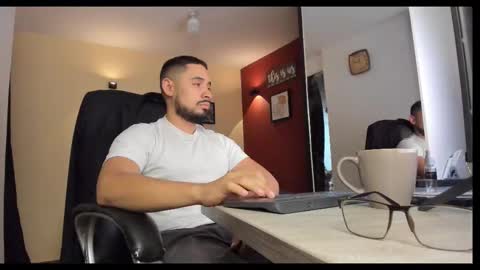 SERGIO THE SEX LAWYER online show from December 14, 3:45 am