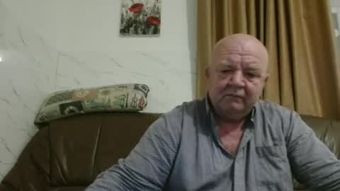 fullballs6 online show from December 22, 2:52 am