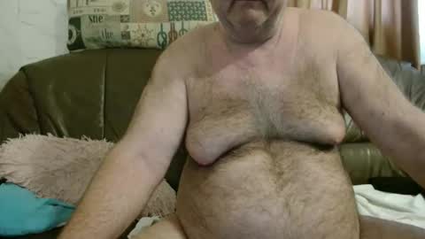 fullballs6 online show from March 30, 6:03 am