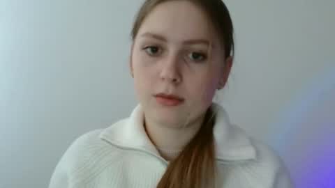 Emma online show from December 5, 1:20 pm