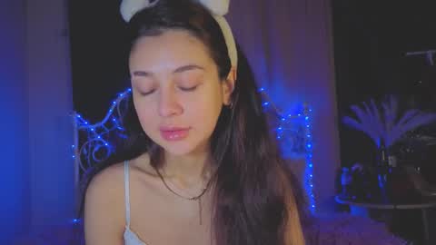 Snapshot of funny_whotsss chatting on November 10, 2:32 am Tiffany online show from November 10, 2:32 am