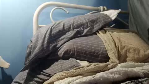 funundertheburk6414270497 online show from November 25, 12:27 pm