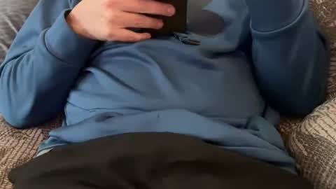 Futuro Marido online show from February 6, 2:37 pm