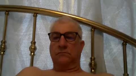 Snapshot of fyrguy101 chatting on December 18, 6:03 pm fyrguy101 online show from December 18, 6:03 pm