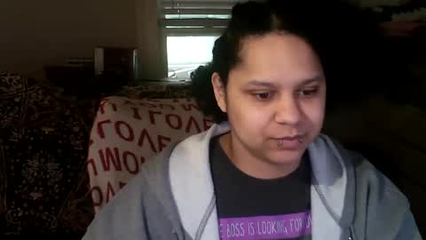 noturfae online show from April 6, 8:54 pm