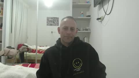 g103031910303 online show from February 18, 11:33 pm