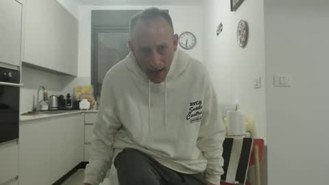 g103031910303 online show from March 1, 4:36 am