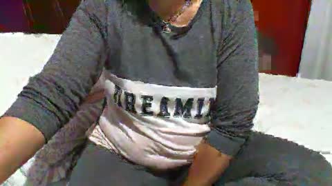 Snapshot of gabibrasil chatting on September 20, 10:11 pm gaby layla online show from September 20, 10:11 pm