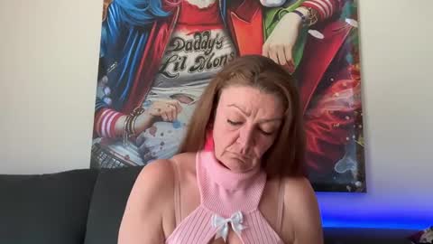 Snapshot of gabimilf77 chatting on March 4, 9:04 am gabimilf77 online show from March 4, 9:04 am